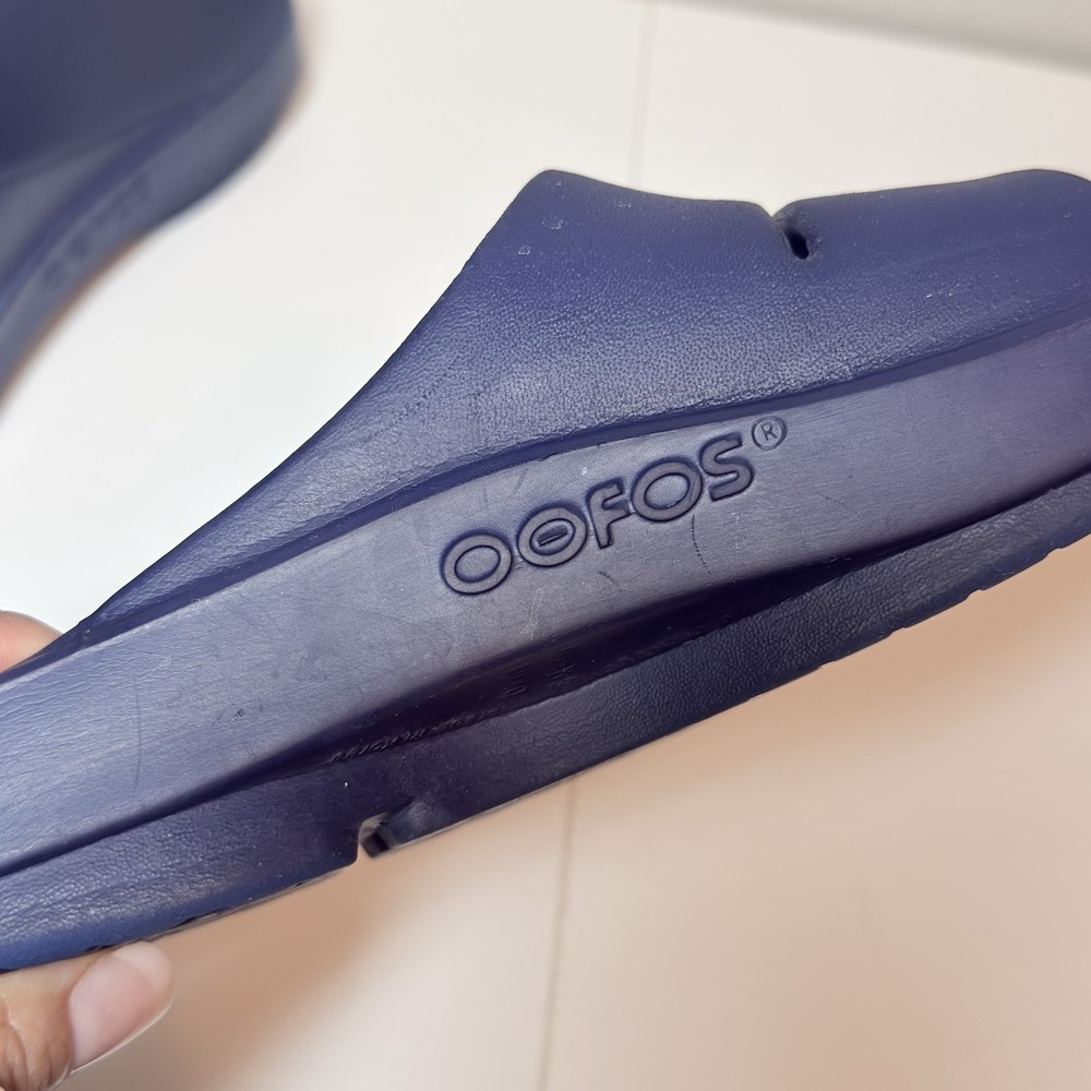 Oofos Ooahh Recovery Slide Sandals Navy Orthopedic Cushioned Women's 9 Men's 7 - Picture 7 of 10